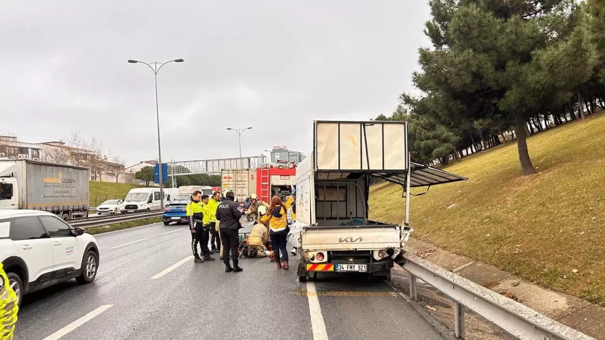 Esenyurt’ta Zincirleme Kaza: 3 Yaralı