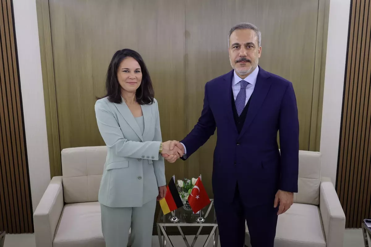 Hakan Fidan, Riyad’da Almanya Dışişleri Bakanı Baerbock ile Görüştü