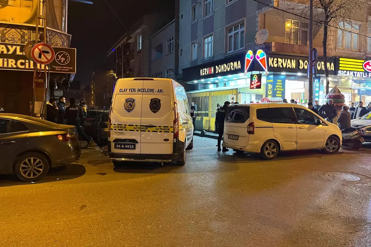 Küçükçekmece’de çay ocağına el bombası atıldı