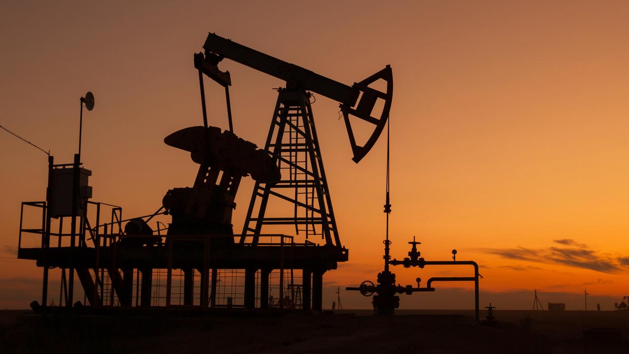 Brent petrolün varili 76,50 dolardan işlem görüyor