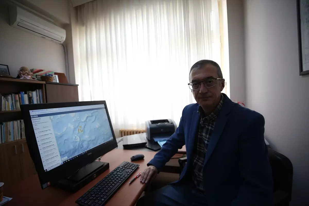 ÇOMÜ: Ege’deki depremler Türkiye’yi etkilemiyor