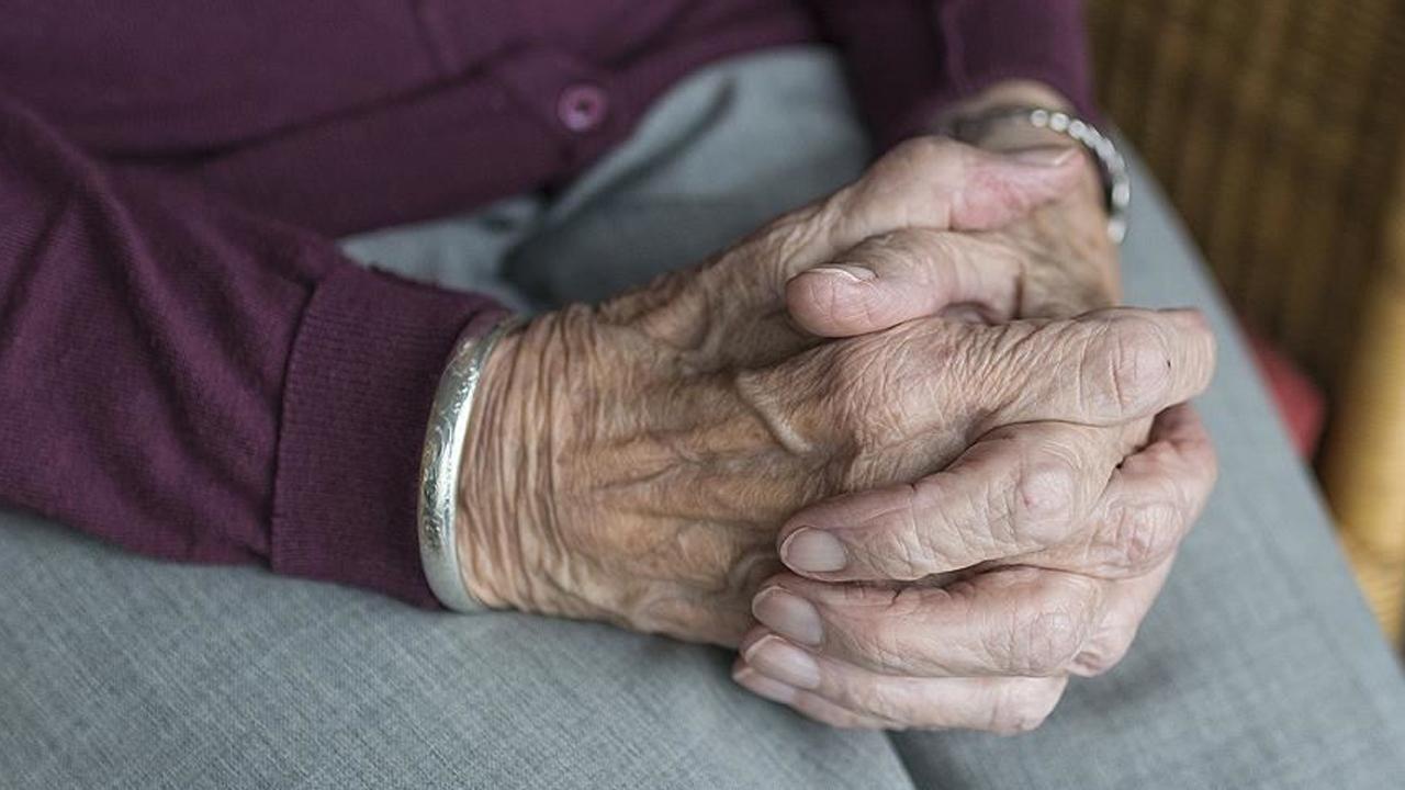 Araştırma: İnsanlar iki yaş aralığında daha hızlı yaşlanıyor