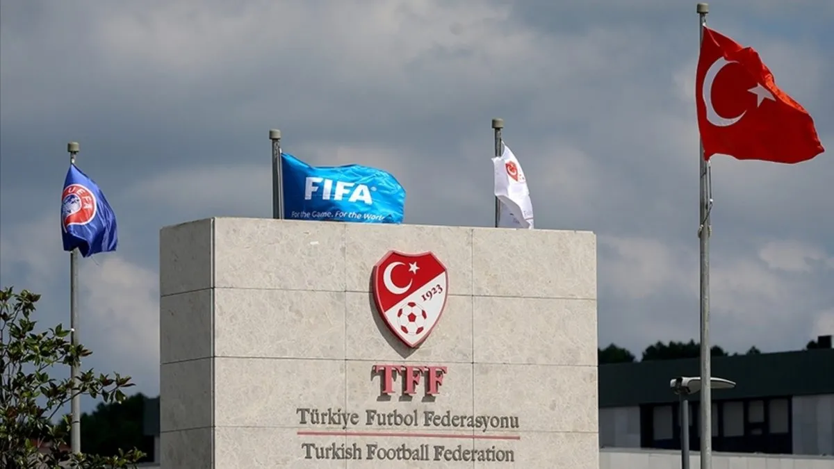 PFDK’dan Galatasaray ve Fenerbahçe’ye ceza!
